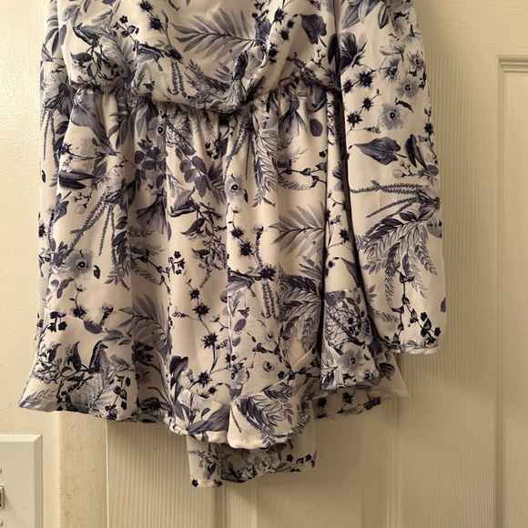 Altar'd State Blue and White Floral Cold Shoulder "Leeia" Romper Size Small - Picture 6 of 8